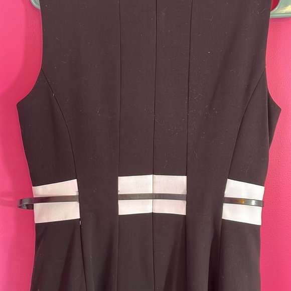 Calvin Klein dressy belted dress. - Picture 4 of 5